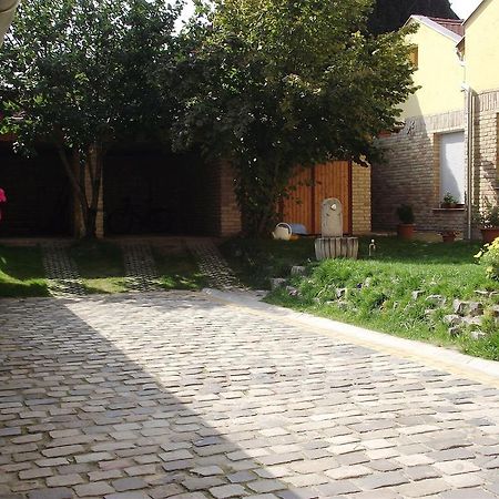 Mediterrán Vendégház Kecskemét Exterior foto