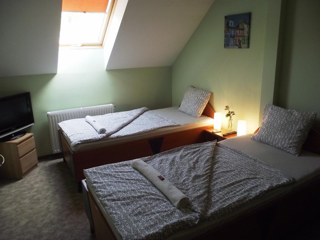 Mediterrán Vendégház Kecskemét Habitación foto